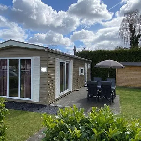 De Evelien フォールトハイゼン